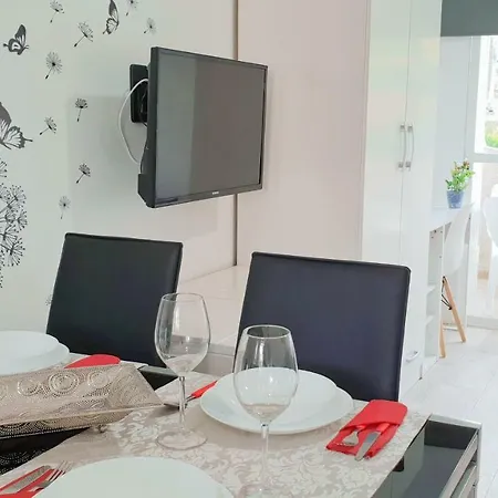 Stylish Club Tropicana Apartment Roquetas de Mar